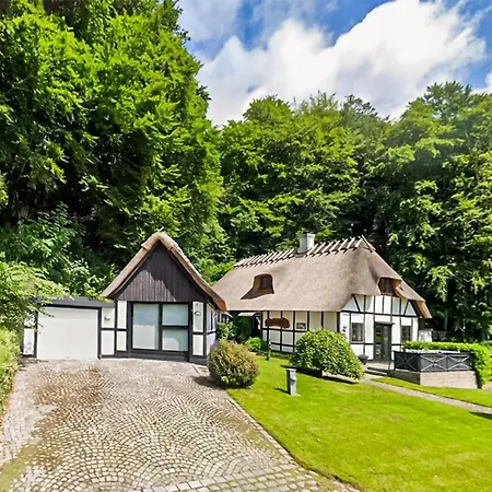 Holiday home Gorgeous In Skarup Fyn With House Sea View