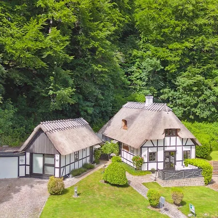 Holiday home Gorgeous In Skarup Fyn With House Sea View *